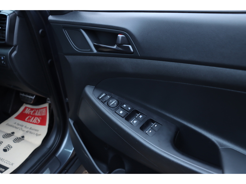 Hyundai 1.6 T-GDI N LINE SUV 5DR PETROL DCT AUTO HEATED SEATS SAT NAV BLUETOOTH DAB STEREO APPLE CARPLAY REAR CAMERA PARKING AIDS 1 OWNER ONLY 30000 MILES SH 72-74 Mitcham Road