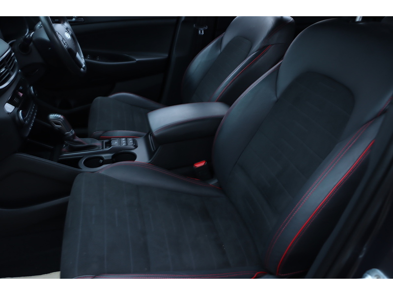 Hyundai 1.6 T-GDI N LINE SUV 5DR PETROL DCT AUTO HEATED SEATS SAT NAV BLUETOOTH DAB STEREO APPLE CARPLAY REAR CAMERA PARKING AIDS 1 OWNER ONLY 30000 MILES SH 72-74 Mitcham Road