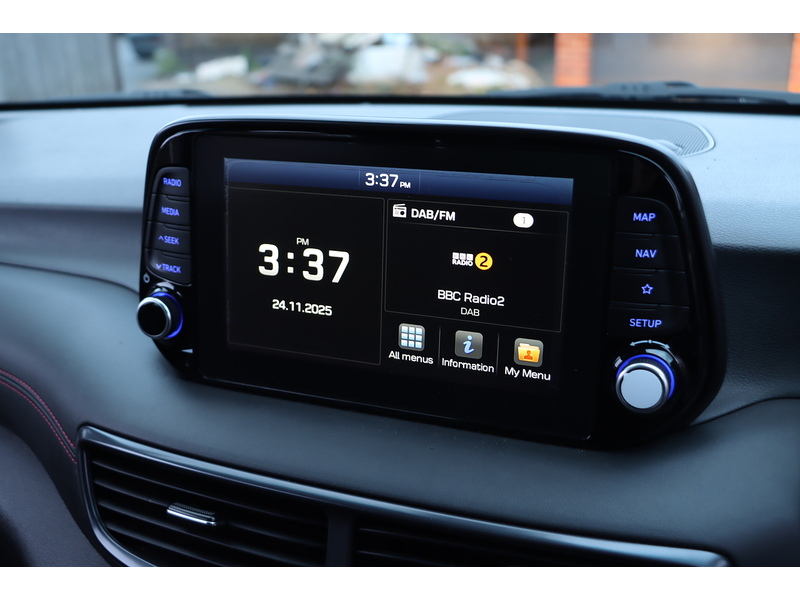 Hyundai 1.6 T-GDI N LINE SUV 5DR PETROL DCT AUTO HEATED SEATS SAT NAV BLUETOOTH DAB STEREO APPLE CARPLAY REAR CAMERA PARKING AIDS 1 OWNER ONLY 30000 MILES SH 72-74 Mitcham Road