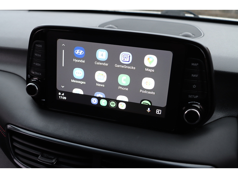 Hyundai 1.6 T-GDI N LINE SUV 5DR PETROL DCT AUTO HEATED SEATS SAT NAV BLUETOOTH DAB STEREO APPLE CARPLAY REAR CAMERA PARKING AIDS 1 OWNER ONLY 30000 MILES SH 72-74 Mitcham Road