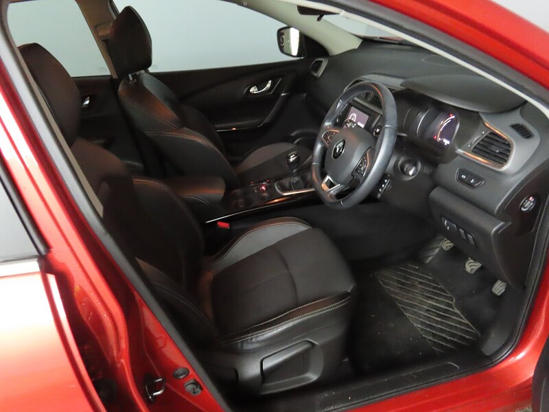 Renault 1.2 TCe Dynamique S Nav SUV 5dr Petrol Manual Euro 6 (s/s) (130 ps) 72-74 Mitcham Road