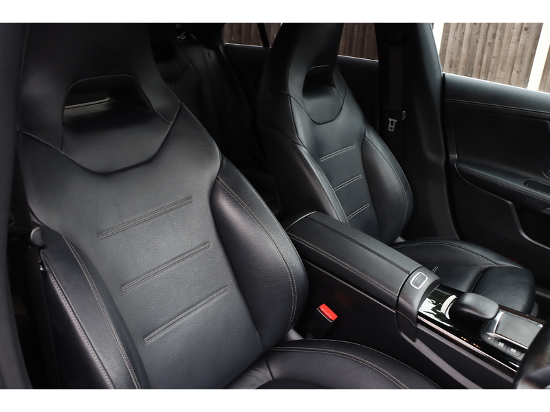 Mercedes-Benz CLA 180 1.3 AMG LINE COUPE 4DR PETROL 7G-DCT AUTO HEATED SEATS SATNAV BLUETOOTH DAB RADIO APPLE CARPLAY PARKING AIDS JUST 2 OWNERS ONLY 48000 MILES SH 72-74 Mitcham Road