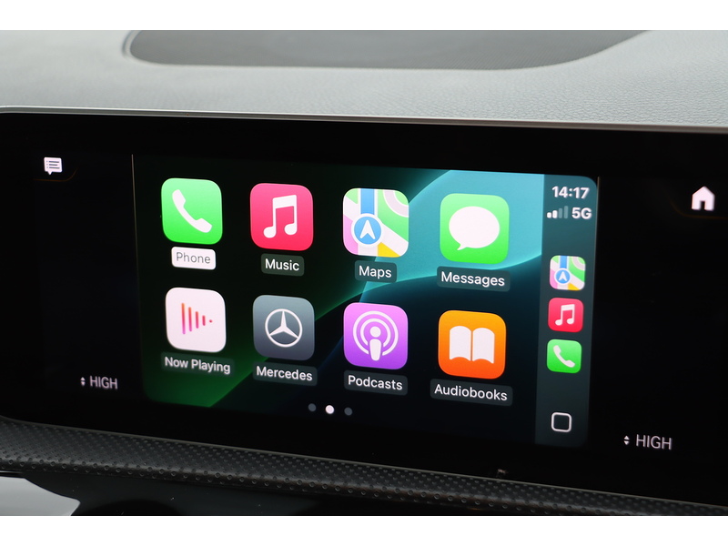 Mercedes-Benz CLA 180 1.3 AMG LINE COUPE 4DR PETROL 7G-DCT AUTO HEATED SEATS SATNAV BLUETOOTH DAB RADIO APPLE CARPLAY PARKING AIDS JUST 2 OWNERS ONLY 48000 MILES SH 72-74 Mitcham Road