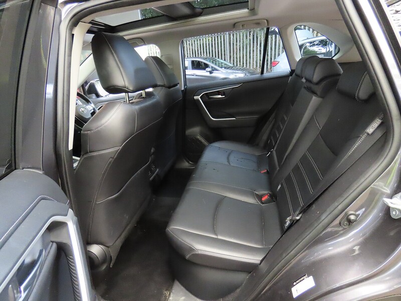 Toyota 2.5 VVT-h Excel SUV 5dr Petrol Hybrid CVT Euro 6 (s/s) (218 ps) 72-74 Mitcham Road
