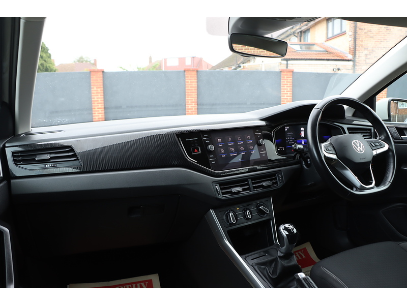 Volkswagen 1.0 TSI LIFE HATCHBACK 5DR PETROL MANUAL SATNAV BLUETOOTH DAB RADIO APPLE CARPLAY JUST 1 OWNER FROM NEW ONLY 60000 MILES FSH 4 SERVICES NO ULEZ CHARGE 72-74 Mitcham Road