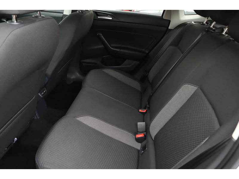 Volkswagen 1.0 TSI LIFE HATCHBACK 5DR PETROL MANUAL SATNAV BLUETOOTH DAB RADIO APPLE CARPLAY JUST 1 OWNER FROM NEW ONLY 60000 MILES FSH 4 SERVICES NO ULEZ CHARGE 72-74 Mitcham Road