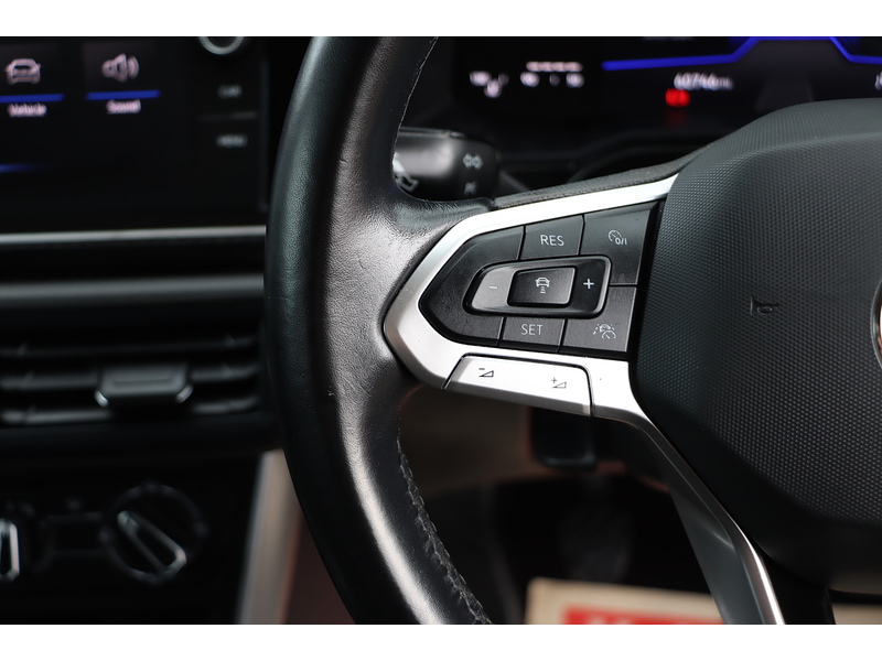 Volkswagen 1.0 TSI LIFE HATCHBACK 5DR PETROL MANUAL SATNAV BLUETOOTH DAB RADIO APPLE CARPLAY JUST 1 OWNER FROM NEW ONLY 60000 MILES FSH 4 SERVICES NO ULEZ CHARGE 72-74 Mitcham Road