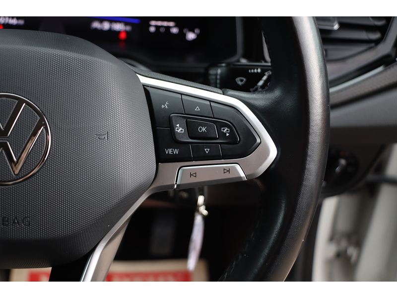 Volkswagen 1.0 TSI LIFE HATCHBACK 5DR PETROL MANUAL SATNAV BLUETOOTH DAB RADIO APPLE CARPLAY JUST 1 OWNER FROM NEW ONLY 60000 MILES FSH 4 SERVICES NO ULEZ CHARGE 72-74 Mitcham Road