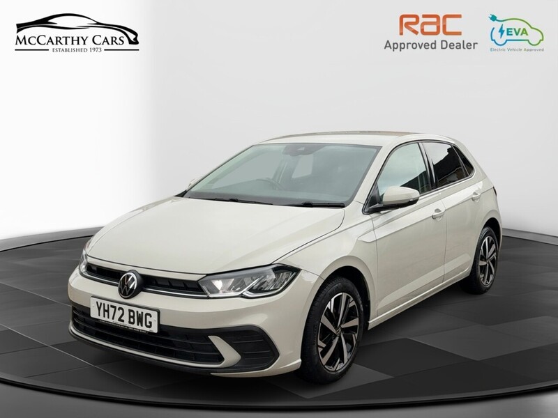 Volkswagen 1.0 TSI LIFE HATCHBACK 5DR PETROL MANUAL SATNAV BLUETOOTH DAB RADIO APPLE CARPLAY JUST 1 OWNER FROM NEW ONLY 60000 MILES FSH 4 SERVICES NO ULEZ CHARGE 72-74 Mitcham Road