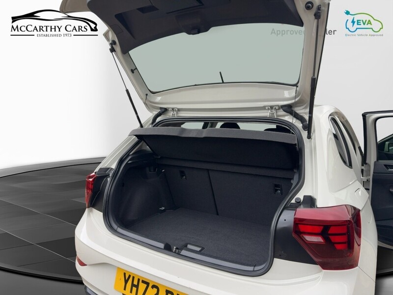 Volkswagen 1.0 TSI LIFE HATCHBACK 5DR PETROL MANUAL SATNAV BLUETOOTH DAB RADIO APPLE CARPLAY JUST 1 OWNER FROM NEW ONLY 60000 MILES FSH 4 SERVICES NO ULEZ CHARGE 72-74 Mitcham Road