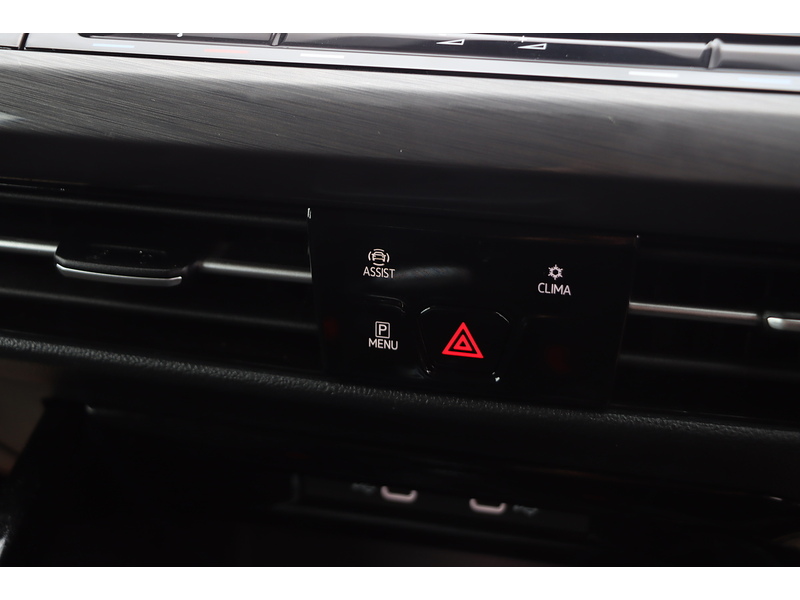 Volkswagen 1.5 TSI STYLE HATCHBACK 5DR PETROL MANUAL SAT NAV BLUETOOTH DAB STEREO APPLE CARPLAY PARKING AIDS 1 OWNER FROM NEW ONLY 61000 MILES FSH NO ULEZ CHARGE 72-74 Mitcham Road