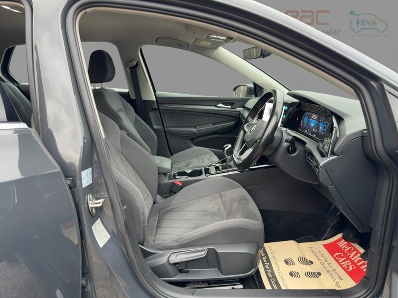 Volkswagen 1.5 TSI STYLE HATCHBACK 5DR PETROL MANUAL SAT NAV BLUETOOTH DAB STEREO APPLE CARPLAY PARKING AIDS 1 OWNER FROM NEW ONLY 61000 MILES FSH NO ULEZ CHARGE 72-74 Mitcham Road