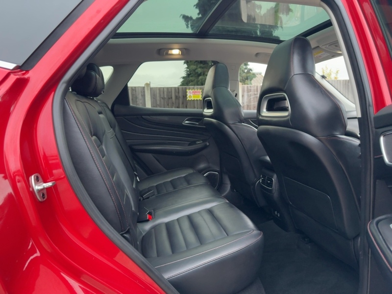 MG 1.5 T-GDI Exclusive SUV 5dr Petrol DCT Euro 6 (s/s) (162 ps) 72-74 Mitcham Road