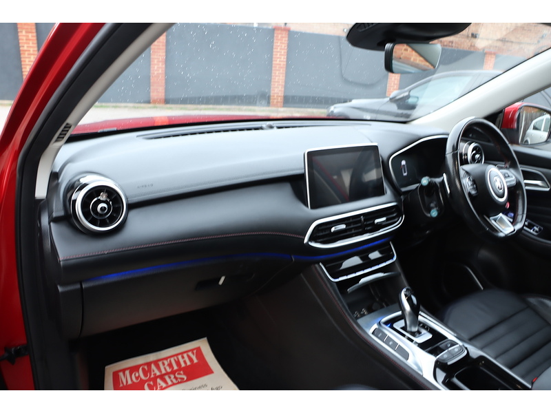 MG 1.5 T-GDI Exclusive SUV 5dr Petrol DCT Euro 6 (s/s) (162 ps) 72-74 Mitcham Road