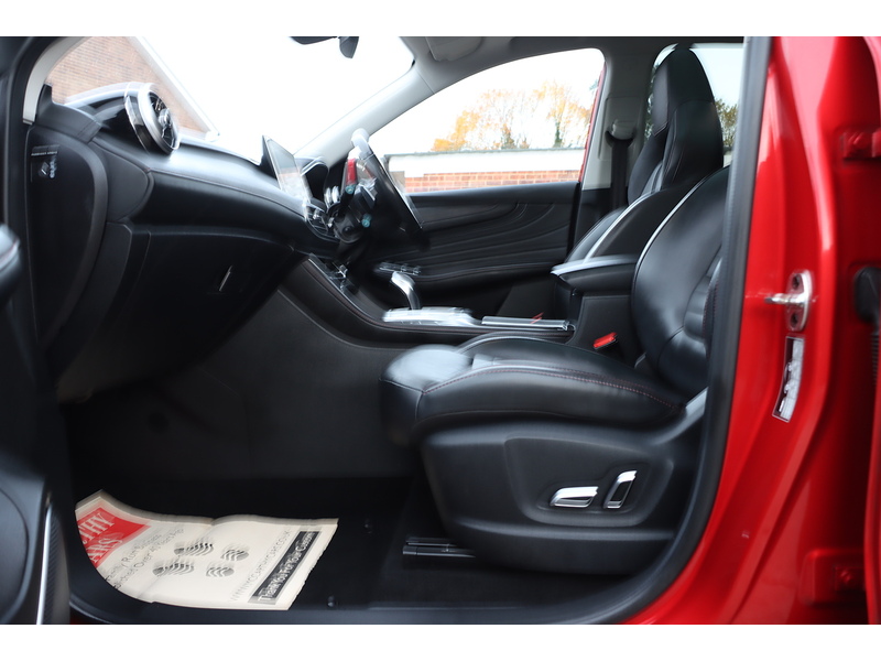 MG 1.5 T-GDI Exclusive SUV 5dr Petrol DCT Euro 6 (s/s) (162 ps) 72-74 Mitcham Road