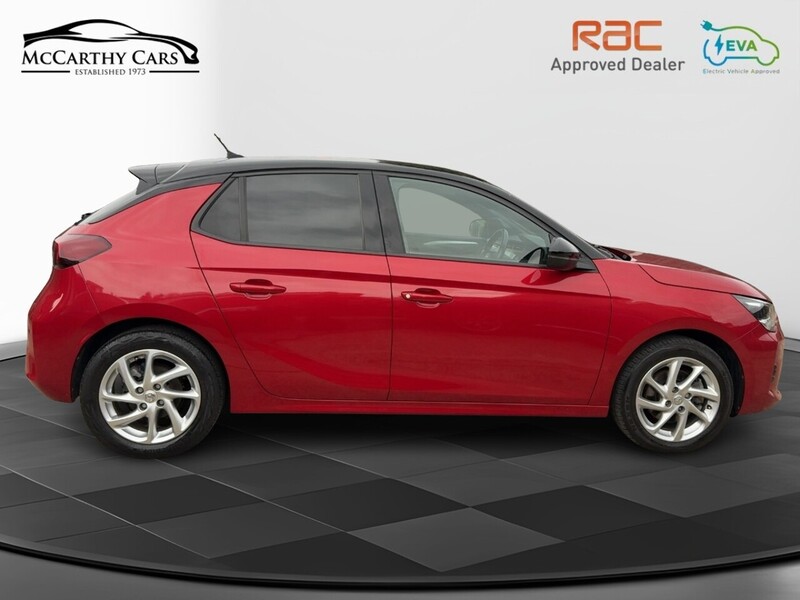 Vauxhall 1.2 TURBO SRI HATCHBACK 5DR PETROL MANUAL SAT NAV BLUETOOTH DAB STEREO APPLE CARPLAY ANDROID AUTO PARKING AIDS ONLY 40000 MILES SH NO ULEZ CHARGE 72-74 Mitcham Road