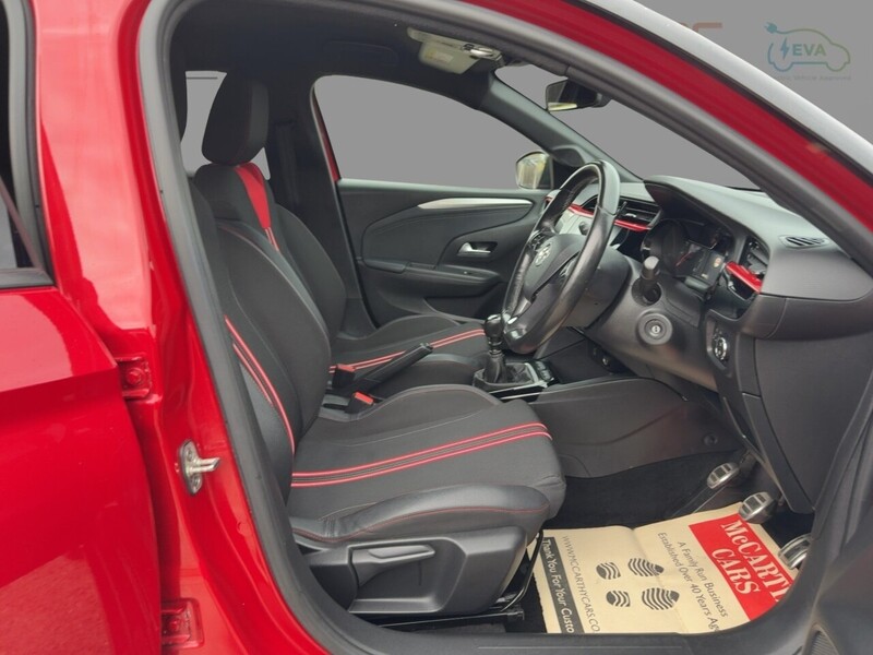 Vauxhall 1.2 TURBO SRI HATCHBACK 5DR PETROL MANUAL SAT NAV BLUETOOTH DAB STEREO APPLE CARPLAY ANDROID AUTO PARKING AIDS ONLY 40000 MILES SH NO ULEZ CHARGE 72-74 Mitcham Road