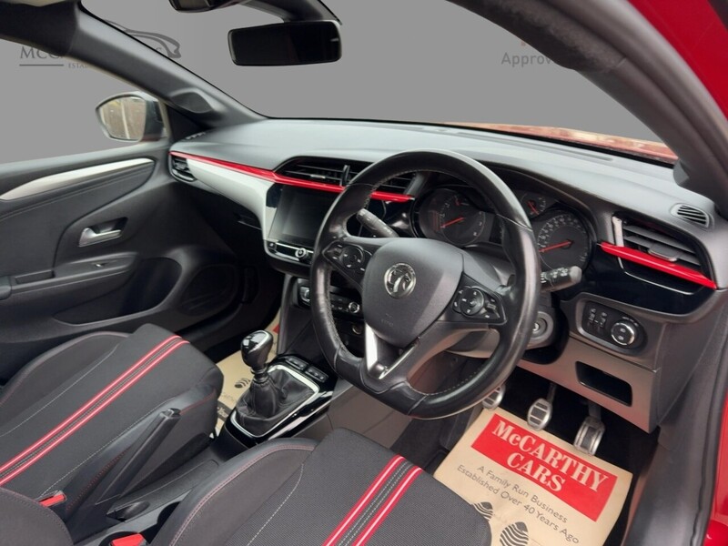 Vauxhall 1.2 TURBO SRI HATCHBACK 5DR PETROL MANUAL SAT NAV BLUETOOTH DAB STEREO APPLE CARPLAY ANDROID AUTO PARKING AIDS ONLY 40000 MILES SH NO ULEZ CHARGE 72-74 Mitcham Road