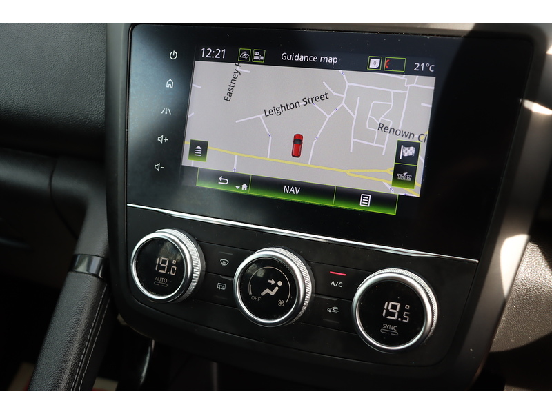 Renault 1.3 TCe Iconic SUV 5dr Petrol Manual Euro 6 (s/s) (160 ps) 72-74 Mitcham Road