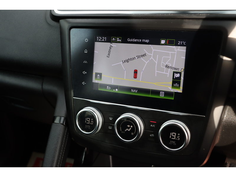 Renault 1.3 TCe Iconic SUV 5dr Petrol Manual Euro 6 (s/s) (160 ps) 72-74 Mitcham Road