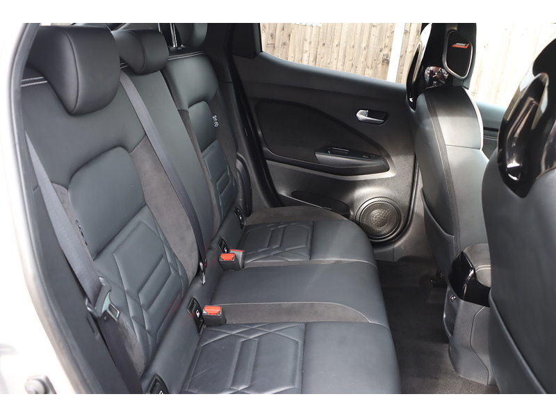 Nissan 1.0 DIG-T Tekna+ SUV 5dr Petrol DCT Auto Euro 6 (s/s) (114 ps) 72-74 Mitcham Road