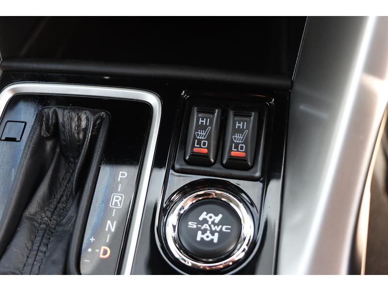 Mitsubishi 1.5T GPF 3 SUV 5dr Petrol CVT 4WD Euro 6 (s/s) (163 ps) 72-74 Mitcham Road