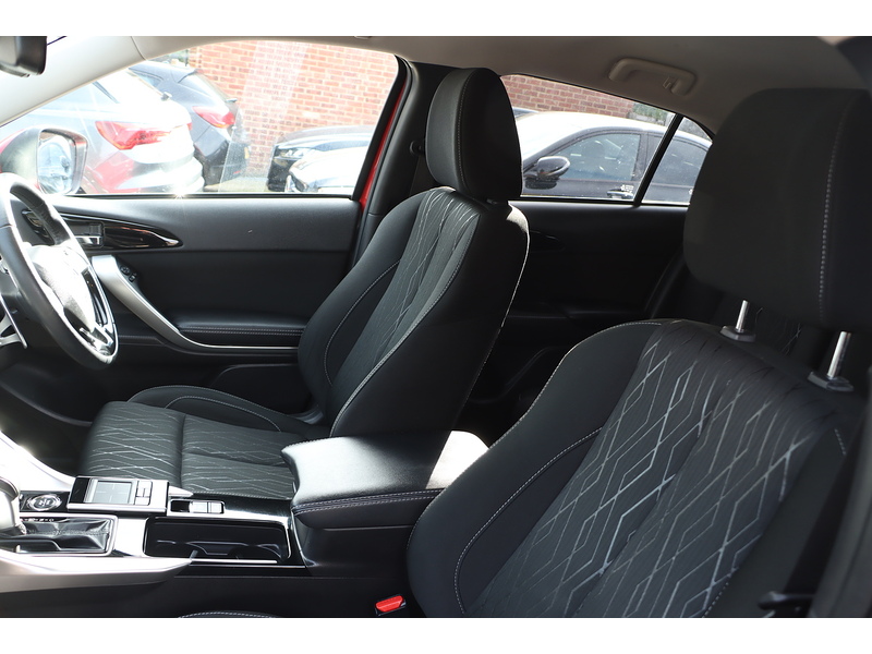 Mitsubishi 1.5T GPF 3 SUV 5dr Petrol CVT 4WD Euro 6 (s/s) (163 ps) 72-74 Mitcham Road