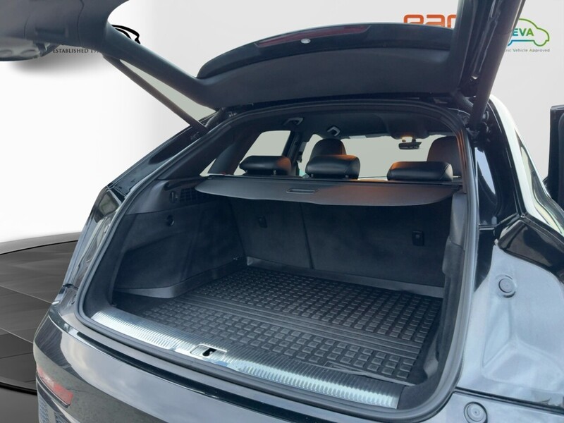 Audi 2.0 TFSI S line Plus SUV 5dr Petrol S Tronic quattro Euro 6 (s/s) (180 ps) 72-74 Mitcham Road