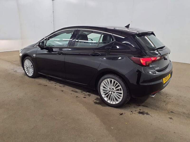 Vauxhall 1.6i Turbo GPF Elite Nav Hatchback 5dr Petrol Manual Euro 6 (s/s) (200 ps) 72-74 Mitcham Road