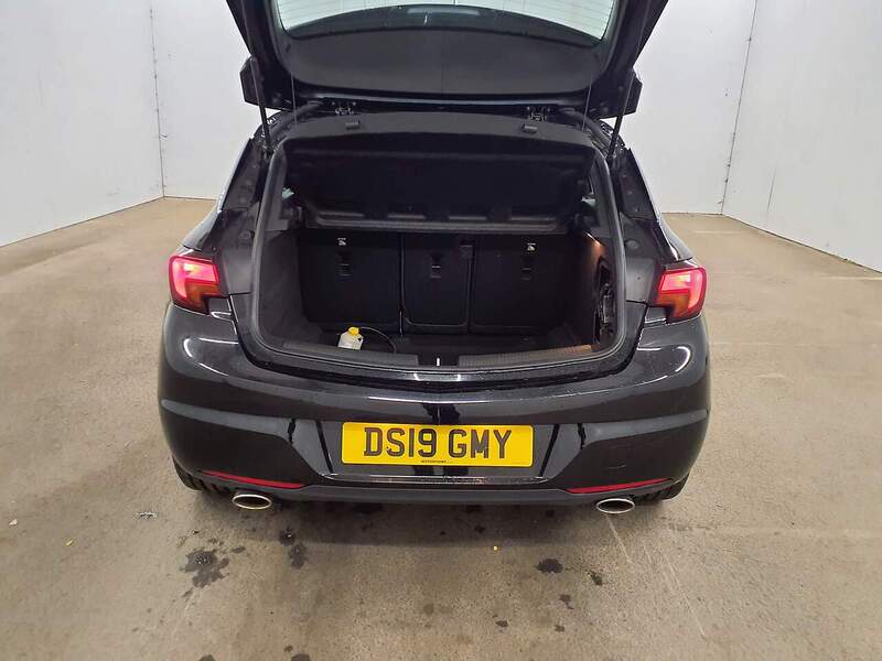 Vauxhall 1.6i Turbo GPF Elite Nav Hatchback 5dr Petrol Manual Euro 6 (s/s) (200 ps) 72-74 Mitcham Road