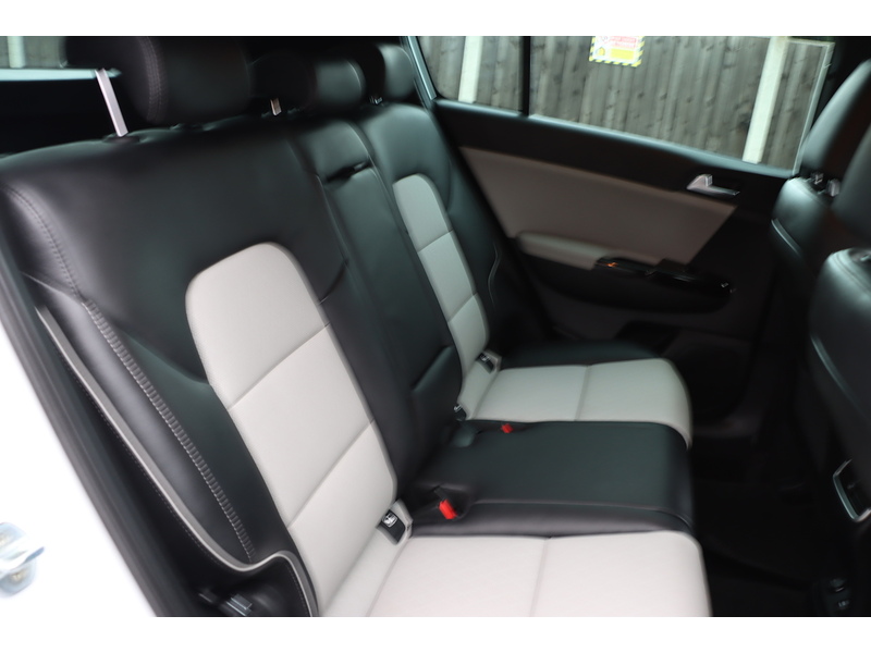 Kia 1.6 T-GDi GT-Line SUV 5dr Petrol DCT AWD Euro 6 (s/s) (174 bhp) 72-74 Mitcham Road