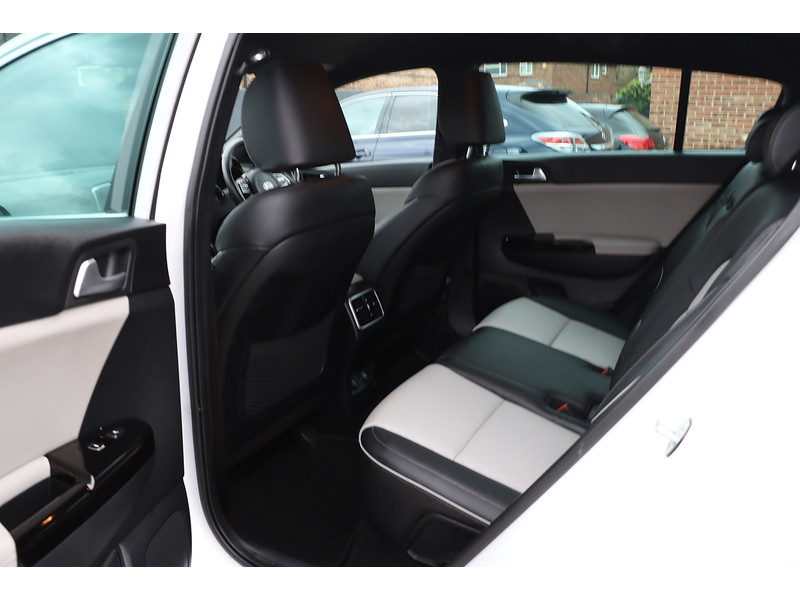 Kia 1.6 T-GDi GT-Line SUV 5dr Petrol DCT AWD Euro 6 (s/s) (174 bhp) 72-74 Mitcham Road