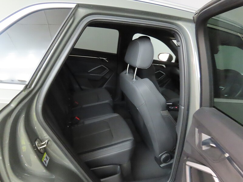 Audi 1.5 TFSI CoD 35 S line SUV 5dr Petrol S Tronic Euro 6 (s/s) (150 ps) 72-74 Mitcham Road