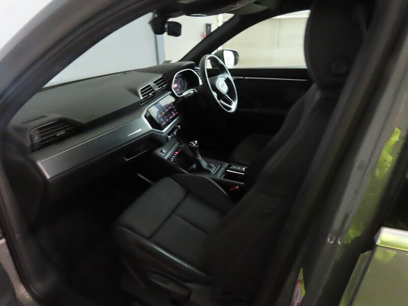 Audi 1.5 TFSI CoD 35 S line SUV 5dr Petrol S Tronic Euro 6 (s/s) (150 ps) 72-74 Mitcham Road