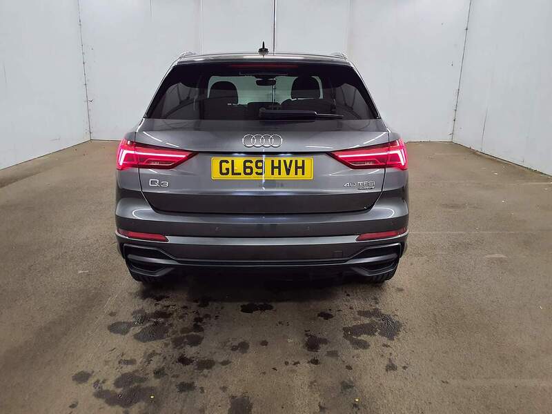 Audi 2.0 TFSI 40 S line SUV 5dr Petrol S Tronic quattro Euro 6 (s/s) (190 ps) 72-74 Mitcham Road