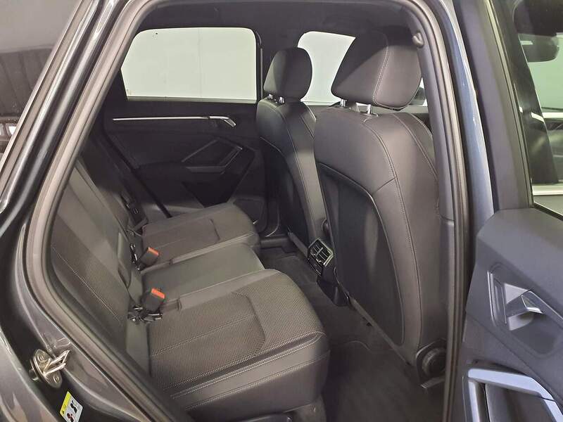 Audi 2.0 TFSI 40 S line SUV 5dr Petrol S Tronic quattro Euro 6 (s/s) (190 ps) 72-74 Mitcham Road