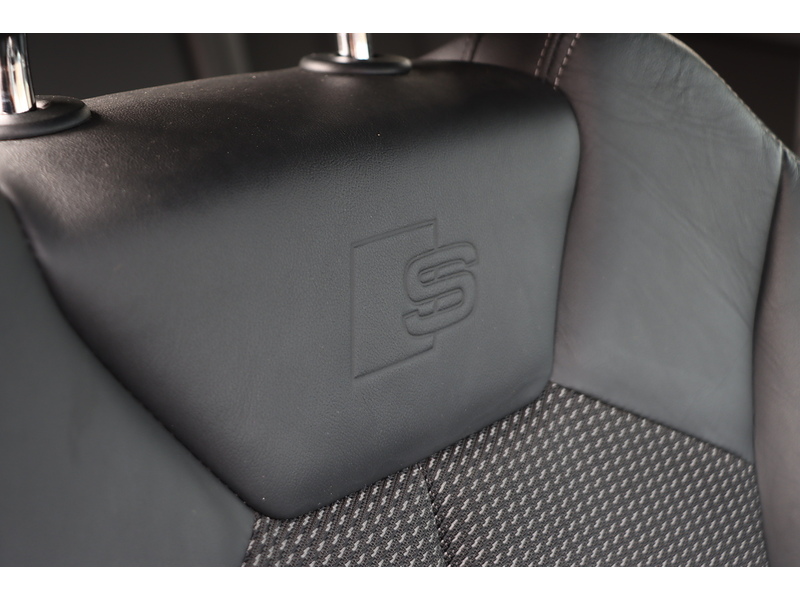 Audi 2.0 TFSI 40 S line SUV 5dr Petrol S Tronic quattro Euro 6 (s/s) (190 ps) 72-74 Mitcham Road