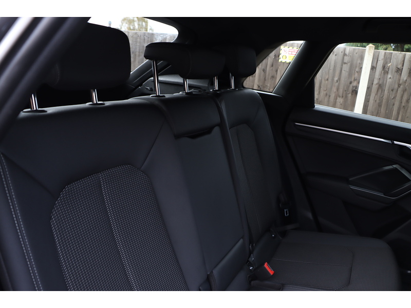 Audi 2.0 TFSI 40 S line SUV 5dr Petrol S Tronic quattro Euro 6 (s/s) (190 ps) 72-74 Mitcham Road