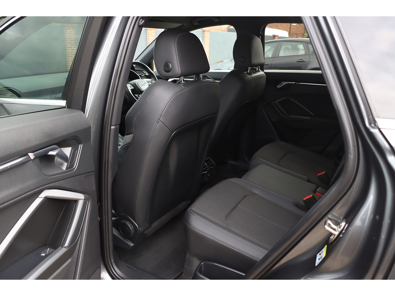 Audi 2.0 TFSI 40 S line SUV 5dr Petrol S Tronic quattro Euro 6 (s/s) (190 ps) 72-74 Mitcham Road