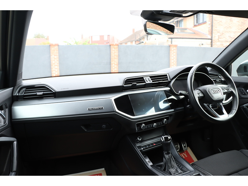 Audi 2.0 TFSI 40 S line SUV 5dr Petrol S Tronic quattro Euro 6 (s/s) (190 ps) 72-74 Mitcham Road