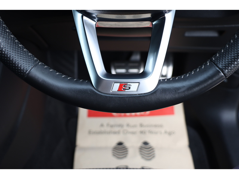 Audi 2.0 TFSI 40 S line SUV 5dr Petrol S Tronic quattro Euro 6 (s/s) (190 ps) 72-74 Mitcham Road