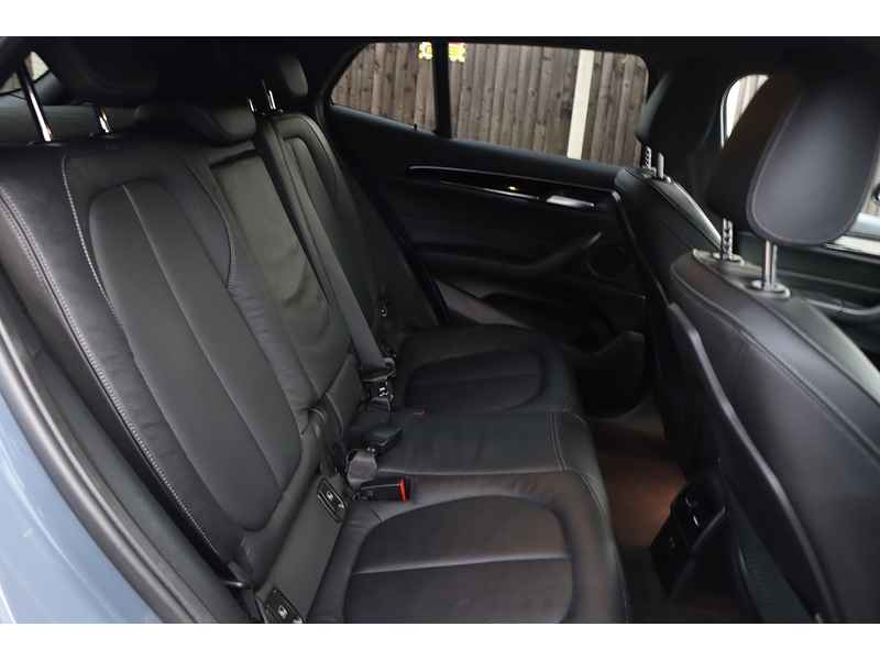 BMW 1.5 25E 10KWH M SPORT SUV 5DR PETROL PLUG-IN HYBRID XDRIVE AUTO HEATED SEATS SATNAV BLUETOOTH RADIO APPLE CARPLAY PARKING AIDS 2 OWNERS 33000 MILES SH 72-74 Mitcham Road