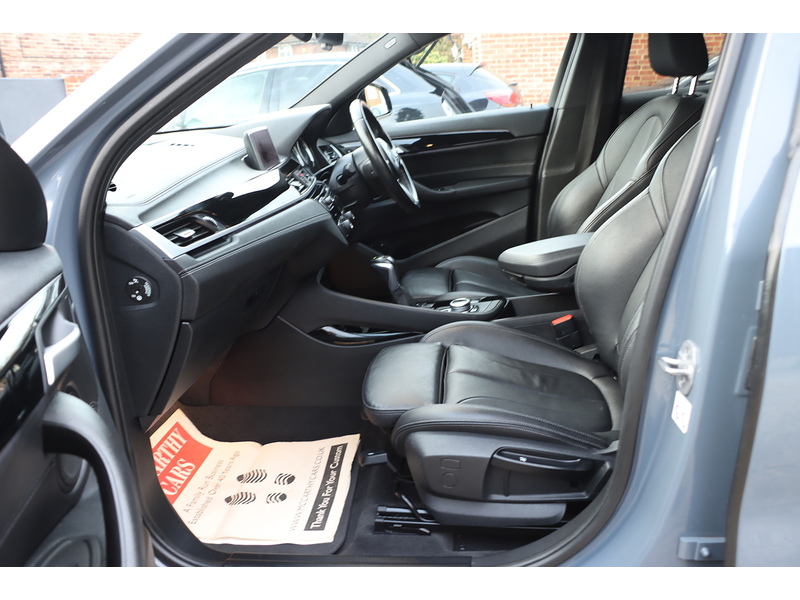 BMW 1.5 25E 10KWH M SPORT SUV 5DR PETROL PLUG-IN HYBRID XDRIVE AUTO HEATED SEATS SATNAV BLUETOOTH RADIO APPLE CARPLAY PARKING AIDS 2 OWNERS 33000 MILES SH 72-74 Mitcham Road