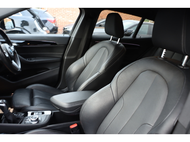 BMW 1.5 25E 10KWH M SPORT SUV 5DR PETROL PLUG-IN HYBRID XDRIVE AUTO HEATED SEATS SATNAV BLUETOOTH RADIO APPLE CARPLAY PARKING AIDS 2 OWNERS 33000 MILES SH 72-74 Mitcham Road