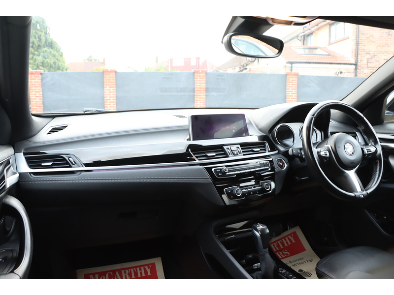 BMW 1.5 25E 10KWH M SPORT SUV 5DR PETROL PLUG-IN HYBRID XDRIVE AUTO HEATED SEATS SATNAV BLUETOOTH RADIO APPLE CARPLAY PARKING AIDS 2 OWNERS 33000 MILES SH 72-74 Mitcham Road