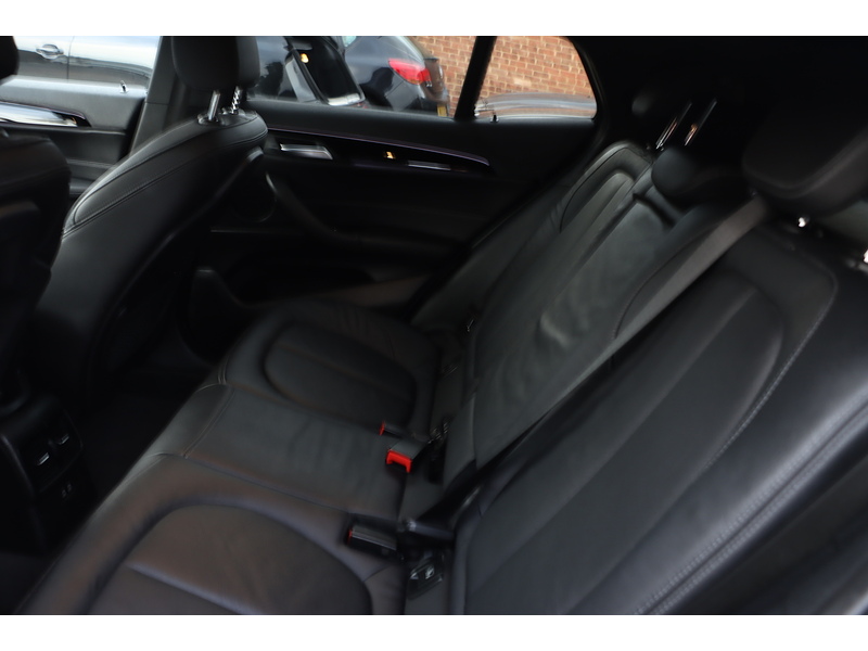 BMW 1.5 25E 10KWH M SPORT SUV 5DR PETROL PLUG-IN HYBRID XDRIVE AUTO HEATED SEATS SATNAV BLUETOOTH RADIO APPLE CARPLAY PARKING AIDS 2 OWNERS 33000 MILES SH 72-74 Mitcham Road