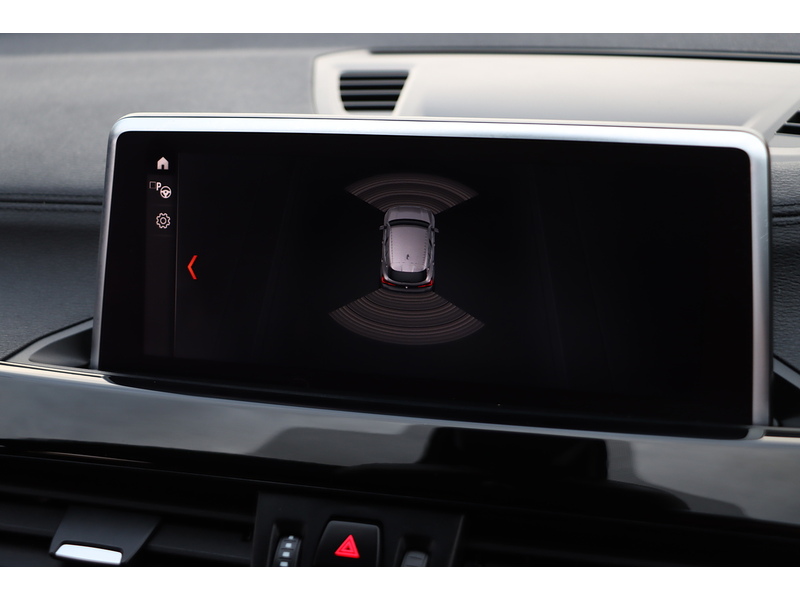 BMW 1.5 25E 10KWH M SPORT SUV 5DR PETROL PLUG-IN HYBRID XDRIVE AUTO HEATED SEATS SATNAV BLUETOOTH RADIO APPLE CARPLAY PARKING AIDS 2 OWNERS 33000 MILES SH 72-74 Mitcham Road