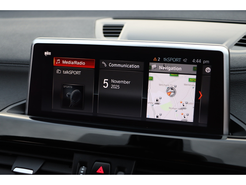 BMW 1.5 25E 10KWH M SPORT SUV 5DR PETROL PLUG-IN HYBRID XDRIVE AUTO HEATED SEATS SATNAV BLUETOOTH RADIO APPLE CARPLAY PARKING AIDS 2 OWNERS 33000 MILES SH 72-74 Mitcham Road