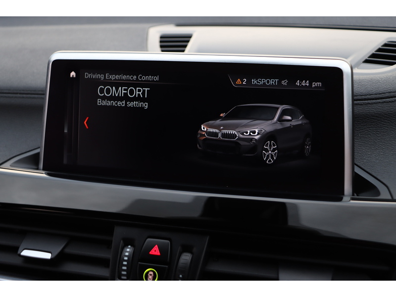 BMW 1.5 25E 10KWH M SPORT SUV 5DR PETROL PLUG-IN HYBRID XDRIVE AUTO HEATED SEATS SATNAV BLUETOOTH RADIO APPLE CARPLAY PARKING AIDS 2 OWNERS 33000 MILES SH 72-74 Mitcham Road