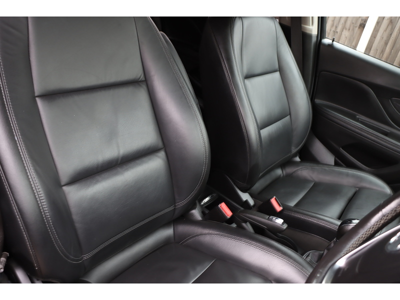 Vauxhall 1.4I TURBO ECOTEC ELITE SUV 5DR PETROL MANUAL HEATED SEATS SAT NAV BLUETOOTH DAB STEREO APPLE CARPLAY PARKING AIDS ONLY 71000 MILES FSH 9 SERVICES 72-74 Mitcham Road